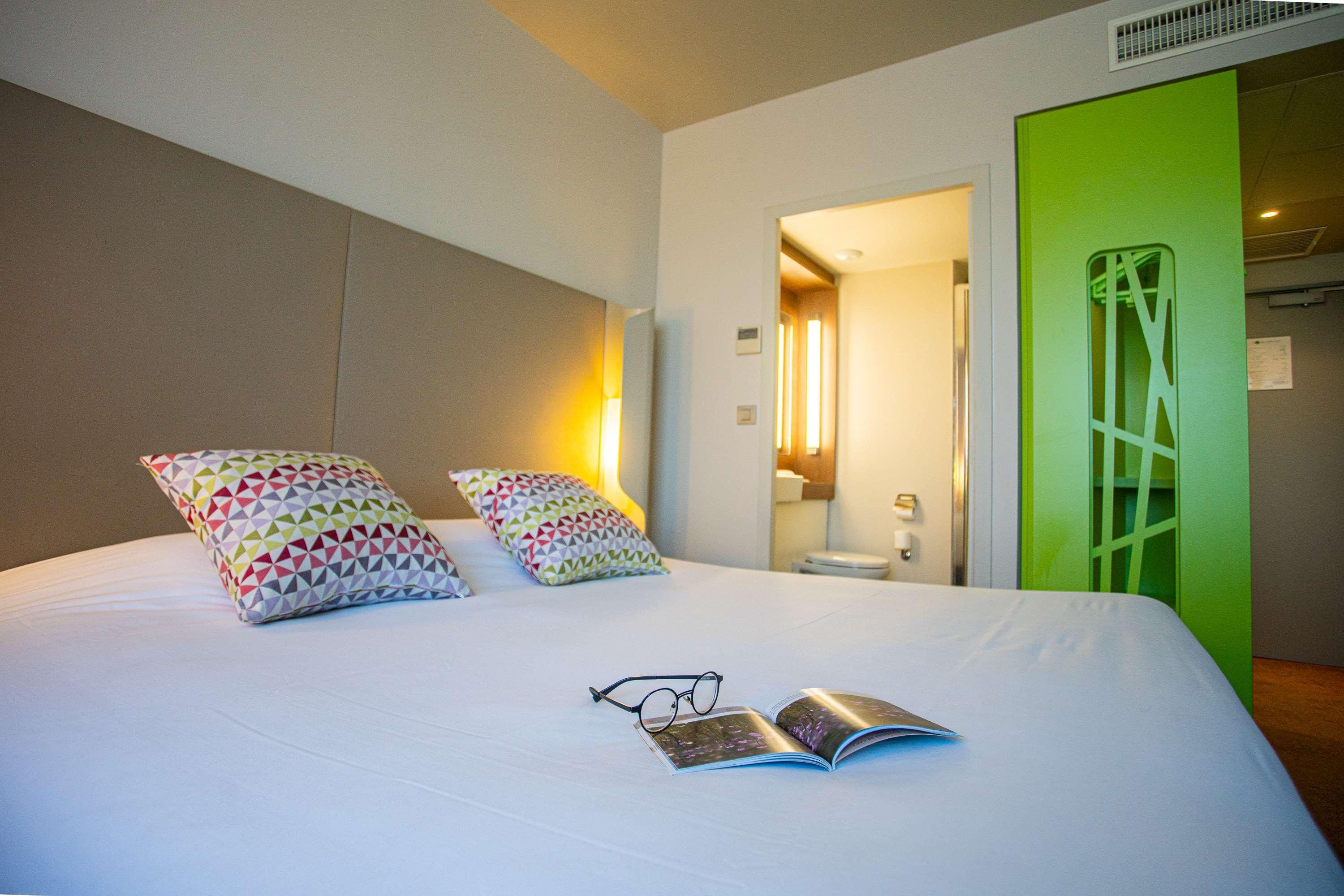Campanile Carcassonne Est - La Cite Hotell Eksteriør bilde