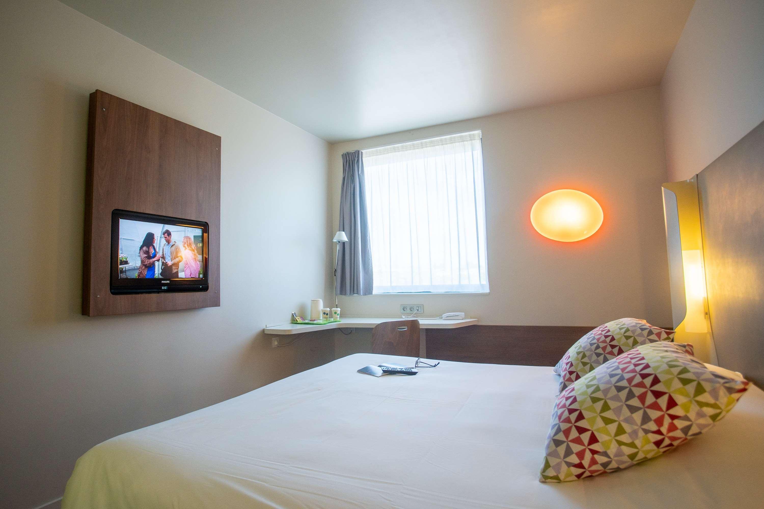Campanile Carcassonne Est - La Cite Hotell Eksteriør bilde